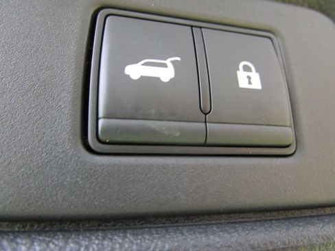 Used 2024 Nissan Pathfinder SL image 15