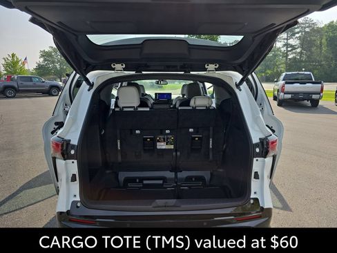 Certified 2025 Toyota Sienna XSE AWD/4WD image 16