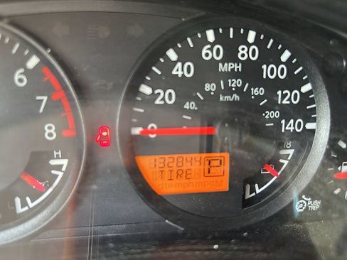 Used 2016 Nissan Frontier SV RWD image 8
