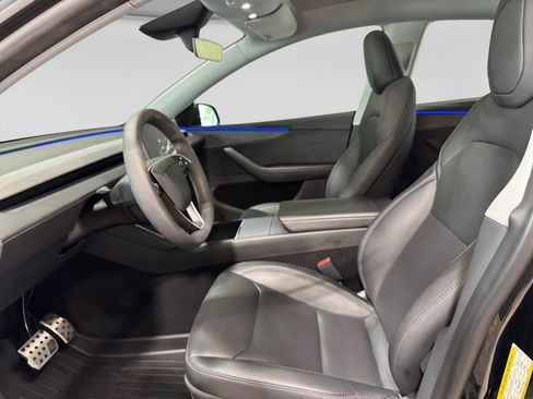 Used 2026 Tesla Model Y 2WD image 14