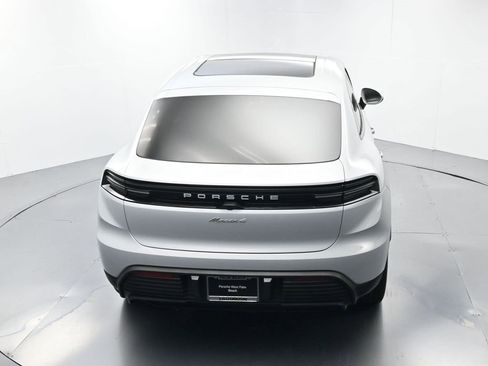 Certified 2024 Porsche Macan 4 Electric image 36