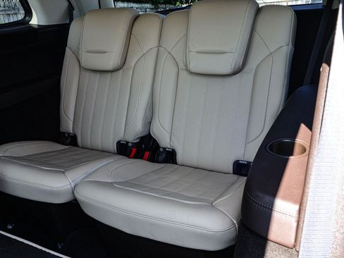 Used 2017 Mercedes-Benz GLS 450 4MATIC image 35