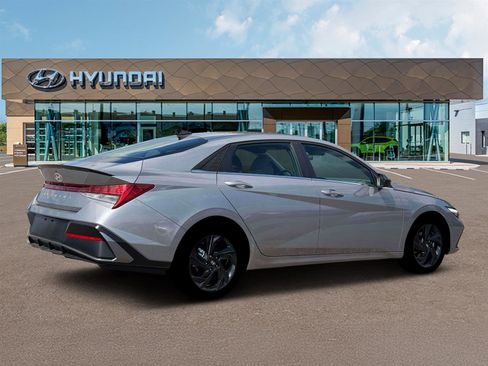 New 2026 Hyundai Elantra SEL Sport Premium FWD image 8