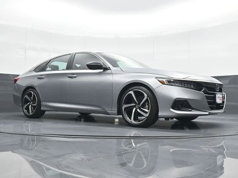 Used 2022 Honda Accord Sport image 24