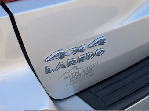 Used 2013 Jeep Grand Cherokee Laredo AWD/4WD image 10