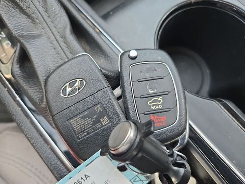 Used 2017 Hyundai Sonata SE FWD image 31