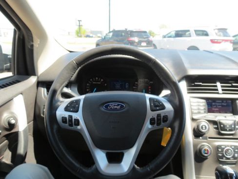 Used 2013 Ford Edge SEL FWD image 9