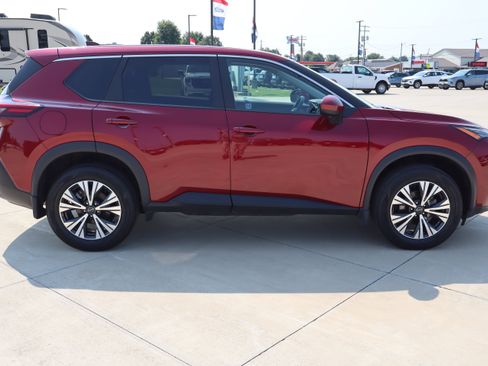 Used 2023 Nissan Rogue SV AWD/4WD image 4