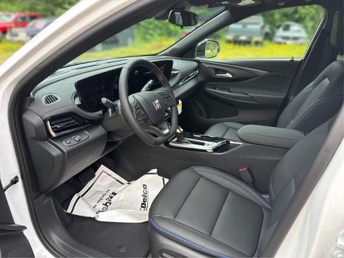 New 2026 Buick Envista Sport Touring w/ Convenience I Package FWD image 11