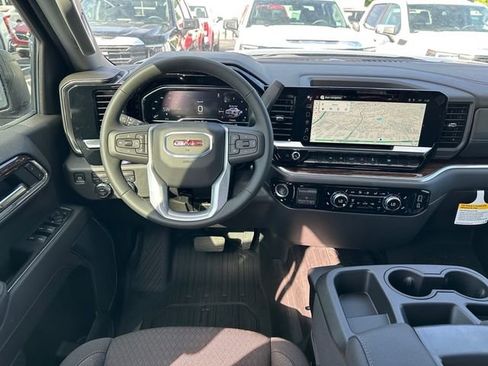 New 2025 GMC Sierra 1500 Elevation image 18