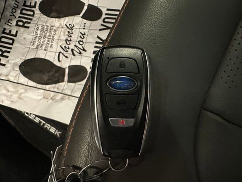 Used 2024 Subaru Crosstrek 2.5i Limited w/ Crosstrek Mirror Package image 16