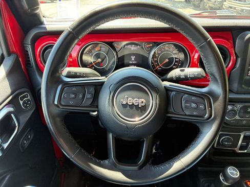 Used 2022 Jeep Wrangler Unlimited Sport AWD/4WD image 9