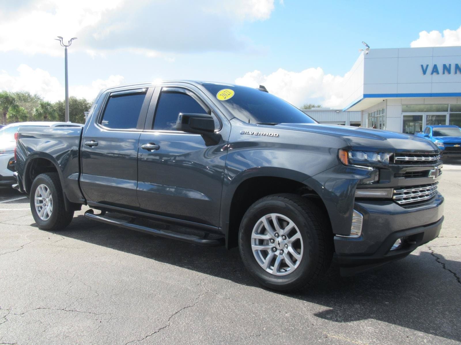 Used 2021 Chevrolet Silverado 1500 RST RWD image 3