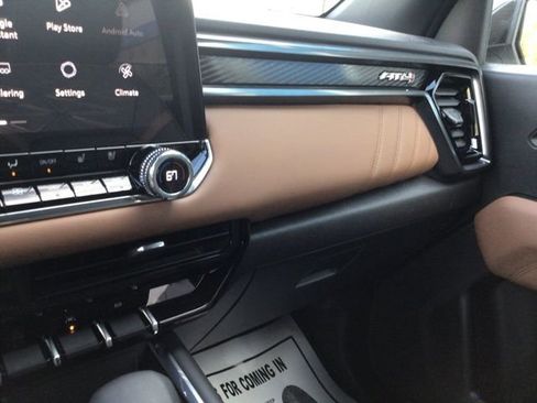 New 2026 GMC Canyon AT4 w/ AT4 Premium Package image 17