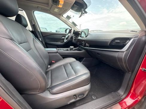Used 2023 Nissan Rogue SL w/ SL Premium Package FWD image 9