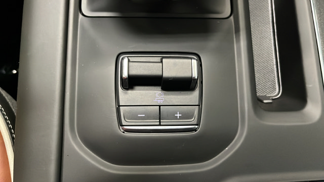 Used 2025 GMC Sierra 1500 Denali Ultimate AWD/4WD image 34