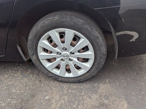 Used 2017 Nissan Sentra SV image 9