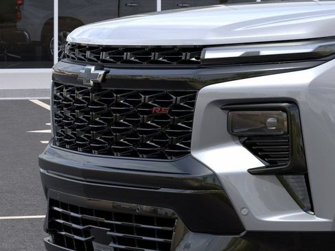 New 2026 Chevrolet Traverse RS w/ LPO, Floor Liner Package FWD image 13