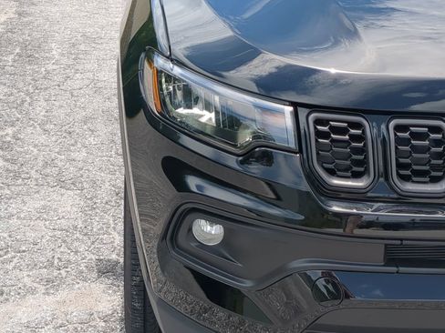 New 2026 Jeep Compass Latitude AWD/4WD image 8