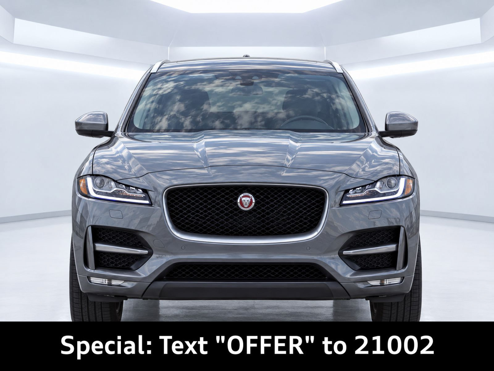 Used 2019 Jaguar F-PACE R-Sport AWD/4WD image 5