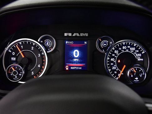 Used 2024 RAM 2500 Big Horn image 19