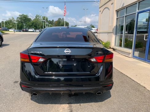 Used 2024 Nissan Altima 2.5 SL FWD image 6