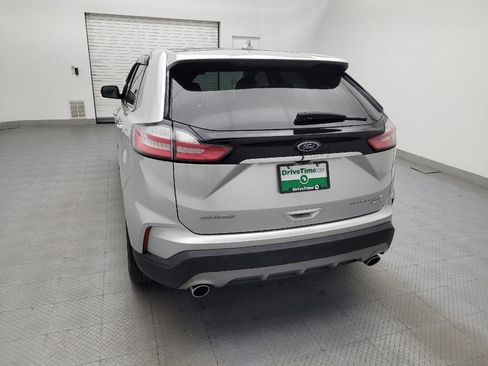 Used 2019 Ford Edge Titanium w/ Equipment Group 301A FWD image 6