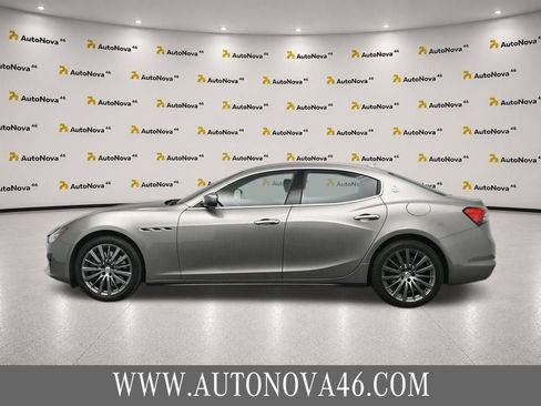 Used 2021 Maserati Ghibli S RWD image 3