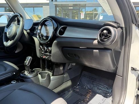 Used 2023 MINI Cooper 2-Door Hardtop FWD image 16