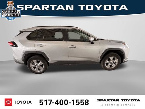 Used 2025 Toyota RAV4 XLE image 9