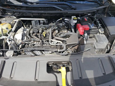 Used 2021 Nissan Rogue S image 20