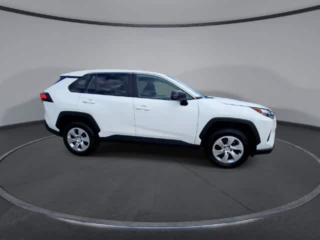 Used 2025 Toyota RAV4 LE AWD/4WD image 9