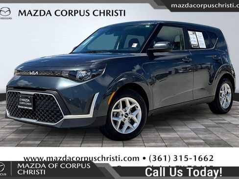 Used 2025 Kia Soul LX w/ LX Technology Package FWD image 1