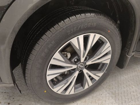 Used 2023 Nissan Rogue SV w/ SV Premium Package image 31