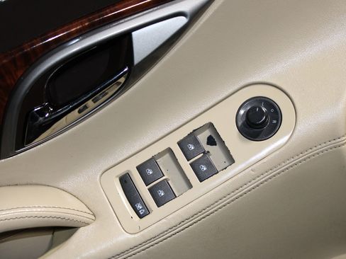 Used 2012 Buick LaCrosse Premium FWD image 10
