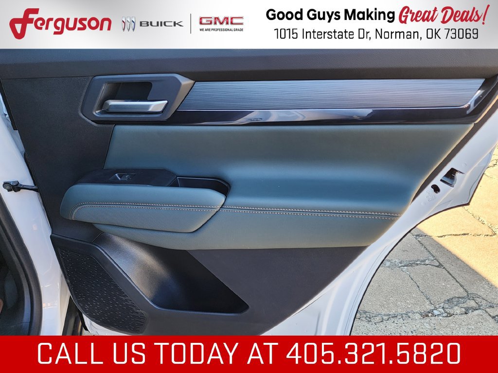 New 2027 GMC Terrain AT4 w/ Convenience Package III AWD/4WD image 43