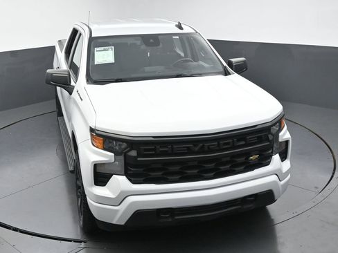 Used 2022 Chevrolet Silverado 1500 Custom image 40