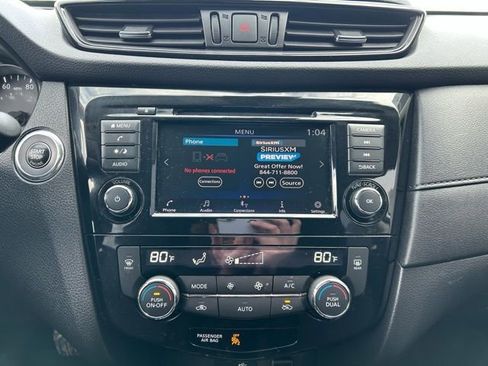 Used 2020 Nissan Rogue SV image 13