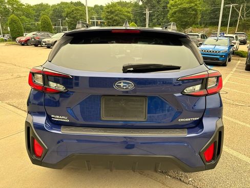 Used 2024 Subaru Crosstrek 2.0i Premium AWD/4WD image 3