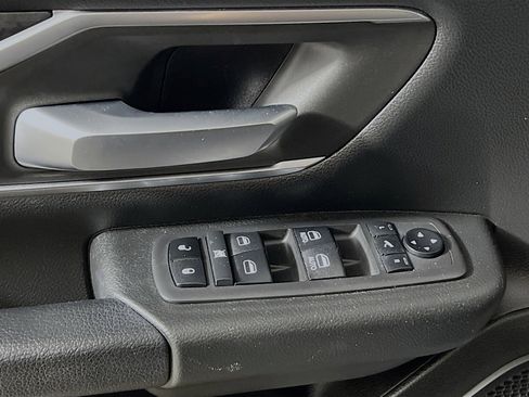 Used 2019 RAM 1500 Big Horn image 17