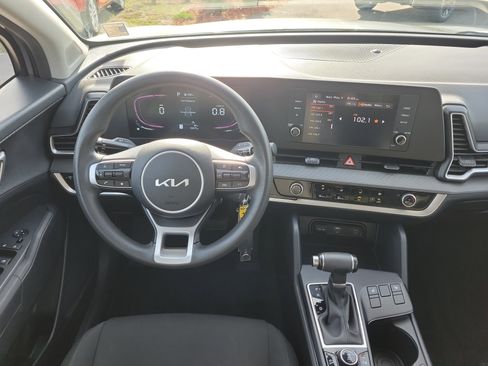 Certified 2024 Kia Sportage LX AWD/4WD image 18