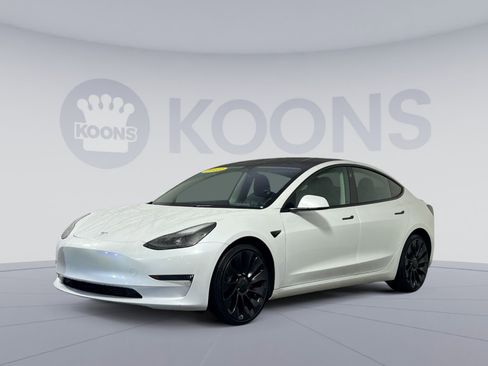 Used 2023 Tesla Model 3 Performance image 1