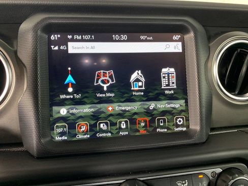 Used 2023 Jeep Wrangler Rubicon w/ LED Lighting Group AWD/4WD image 22