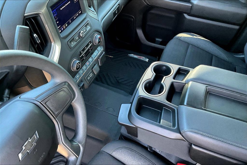 Used 2024 Chevrolet Silverado 1500 Custom Trail Boss AWD/4WD image 8