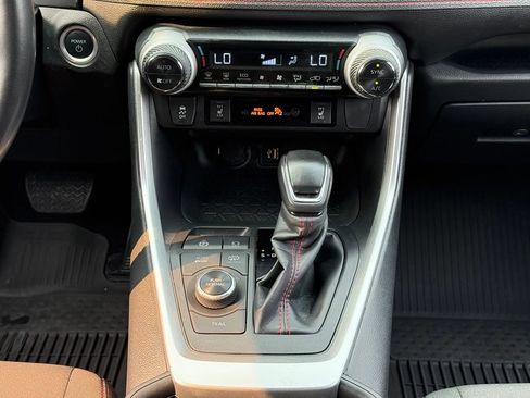 Used 2024 Toyota RAV4 SE w/ Weather & Moonroof Package AWD/4WD image 27