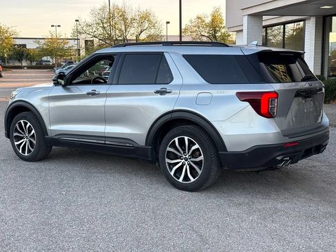 Used 2020 Ford Explorer ST w/ Premium Technology Package AWD/4WD image 12