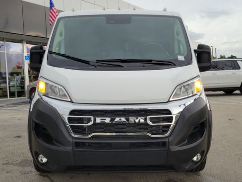 Used 2025 RAM ProMaster 2500 w/ U-Haul Equipment Group FWD image 2