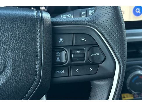 New 2025 Toyota 4Runner TRD Off-Road Premium image 28