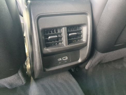 Certified 2024 Cadillac XT4 Premium Luxury FWD image 20