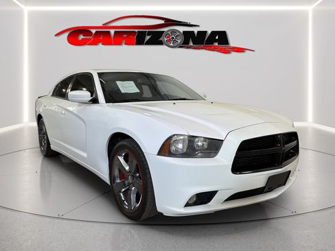 Used 2014 Dodge Charger SXT Plus RWD image 1
